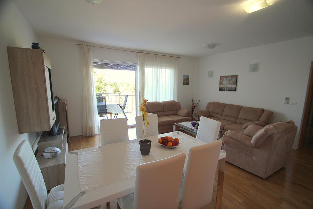 Apartment Luigia Novigrad Istria Εξωτερικό φωτογραφία